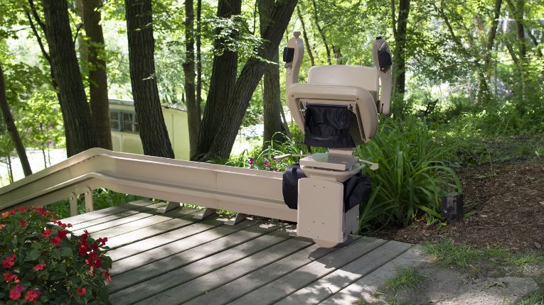 Phoenix Outside Bruno CRE2110E Elite Curved custom chairlift for outdoor